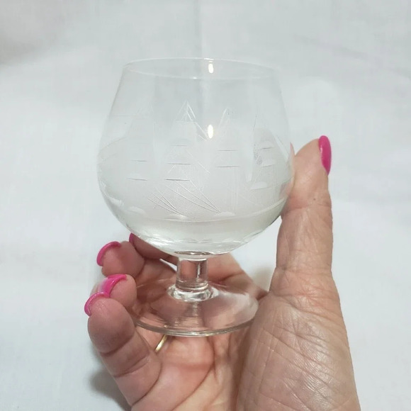 Etched Clear glass Clipper ship boat brandy snifter Romania - Picture 1 of 6